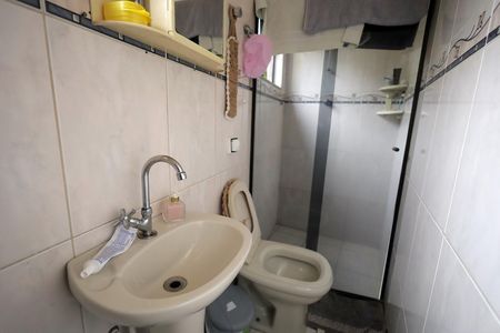 Casa à venda com 154m², 2 quartos e 4 vagas Casa à venda com 154m², 2 quartos e 4 vagasBanheiro 2