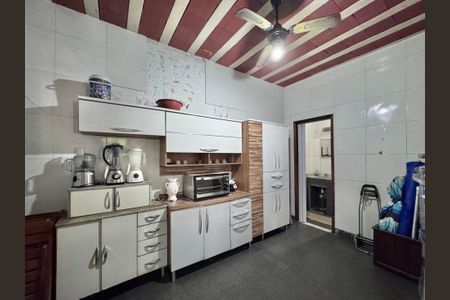 Casa à venda com 215m², 4 quartos e sem vagaCozinha