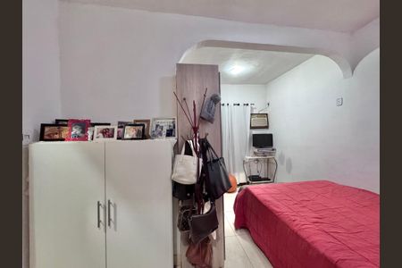Casa à venda com 215m², 4 quartos e sem vagaSuíte 2