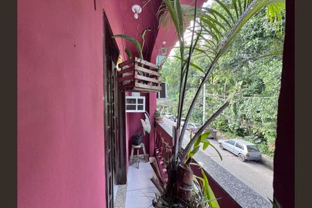 Casa à venda com 215m², 4 quartos e sem vagaVaranda