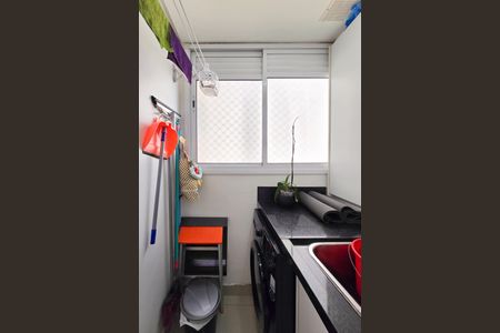 Apartamento à venda com 58m², 3 quartos e 1 vagaÁrea de serviço