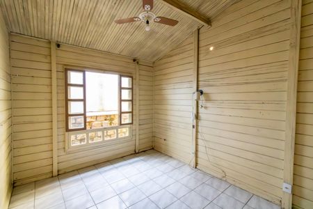 Casa à venda com 180m², 3 quartos e 1 vagaSuíte