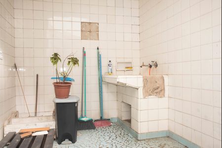 Casa à venda com 129m², 3 quartos e 1 vagaÁrea de Serviço