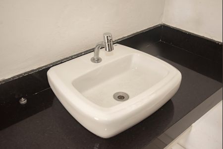 Casa à venda com 129m², 3 quartos e 1 vagaBanheiro