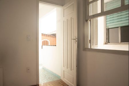 Casa à venda com 129m², 3 quartos e 1 vagaEdícula