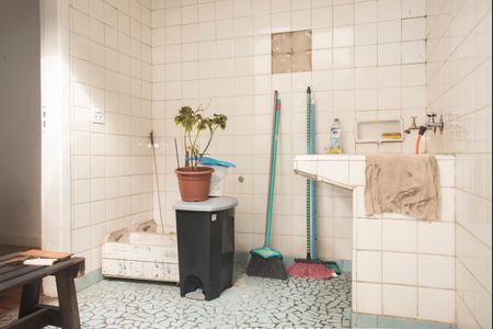 Casa à venda com 129m², 3 quartos e 1 vagaÁrea de Serviço