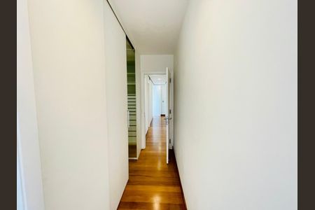 Apartamento à venda com 215m², 3 quartos e 4 vagas Apartamento à venda com 215m², 3 quartos e 4 vagasFoto 26