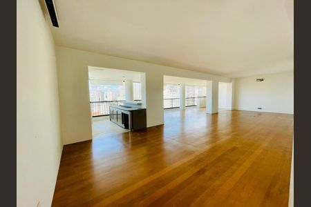 Apartamento à venda com 215m², 3 quartos e 4 vagas Apartamento à venda com 215m², 3 quartos e 4 vagasFoto 31