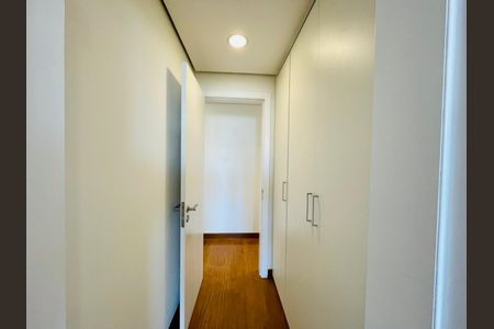 Apartamento à venda com 215m², 3 quartos e 4 vagas Apartamento à venda com 215m², 3 quartos e 4 vagasFoto 12