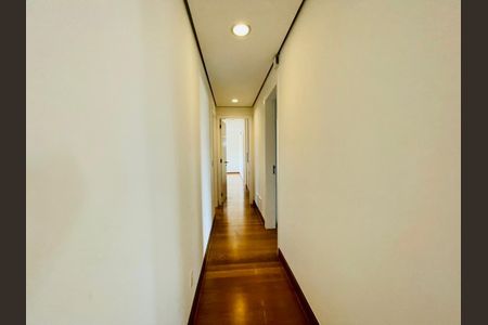 Apartamento à venda com 215m², 3 quartos e 4 vagas Apartamento à venda com 215m², 3 quartos e 4 vagasFoto 07