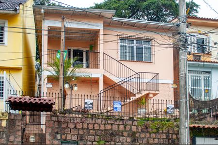 Casa à venda com 146m², 2 quartos e 1 vagaFachada