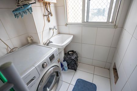 Apartamento à venda com 45m², 2 quartos e 1 vaga Apartamento à venda com 45m², 2 quartos e 1 vagaÁrea de serviço