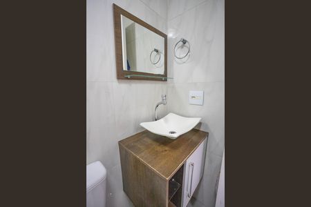 Apartamento à venda com 45m², 2 quartos e 1 vaga Apartamento à venda com 45m², 2 quartos e 1 vagaBanheiro