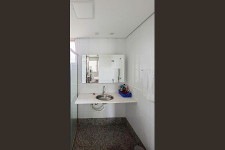 Apartamento à venda com 140m², 4 quartos e 2 vagasBanheiro 2