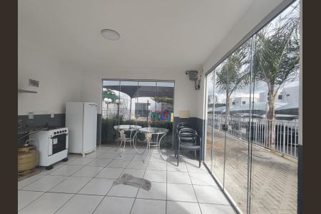 Apartamento para alugar com 75m², 2 quartos e 1 vagaÁrea comum - Salão de festas