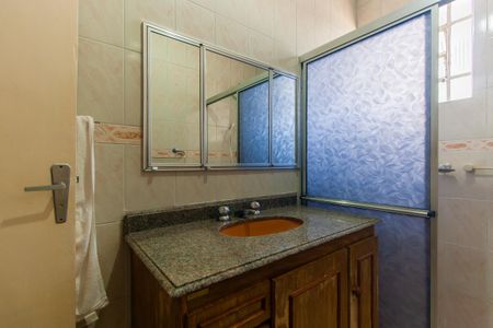 Casa à venda com 220m², 2 quartos e 4 vagasBanheiro 2