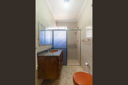 Casa à venda com 220m², 2 quartos e 4 vagasBanheiro 2