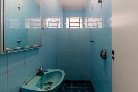 Casa à venda com 220m², 2 quartos e 4 vagasBanheiro 3