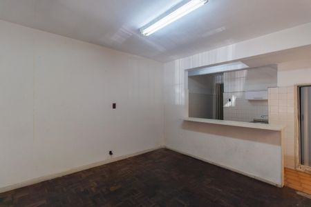 Casa à venda com 220m², 2 quartos e 4 vagasCasa 2 - Sala