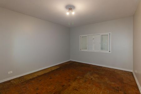 Casa à venda com 220m², 2 quartos e 4 vagasQuarto 1