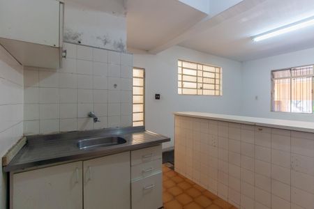 Casa à venda com 220m², 2 quartos e 4 vagasCasa 2 - Cozinha