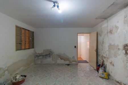 Casa à venda com 220m², 2 quartos e 4 vagasCasa 2 - Quarto