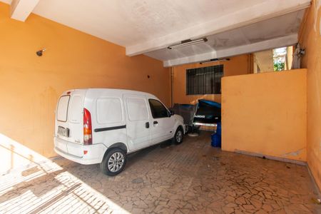 Casa à venda com 220m², 2 quartos e 4 vagasGaragem