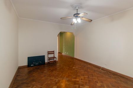 Casa à venda com 220m², 2 quartos e 4 vagasSala