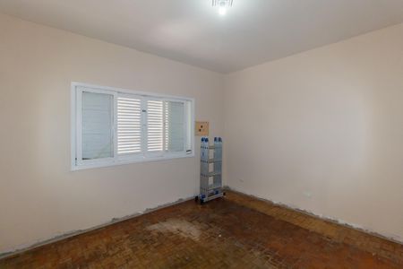 Casa à venda com 220m², 2 quartos e 4 vagasQuarto 2