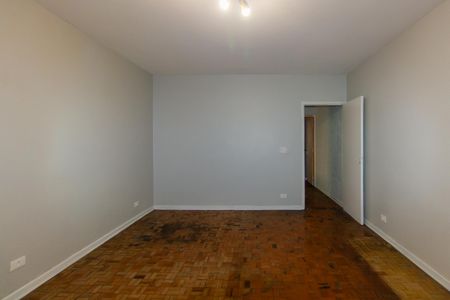 Casa à venda com 220m², 2 quartos e 4 vagasQuarto 1