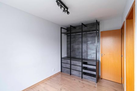 Apartamento à venda com 76m², 2 quartos e 2 vagasSuíte