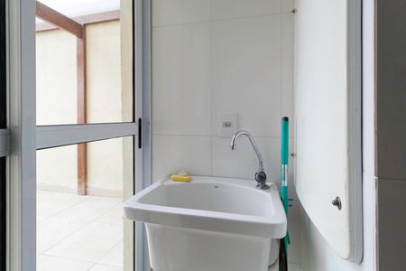 Apartamento à venda com 76m², 2 quartos e 2 vagasÁrea de serviço