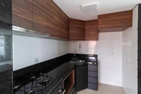 Apartamento à venda com 76m², 2 quartos e 2 vagasCozinha