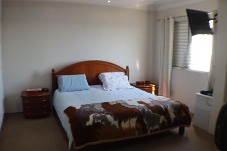 Apartamento à venda com 128m², 3 quartos e 2 vagas Apartamento à venda com 128m², 3 quartos e 2 vagasSuíte