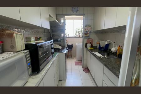 Apartamento à venda com 128m², 3 quartos e 2 vagas Apartamento à venda com 128m², 3 quartos e 2 vagasCozinha