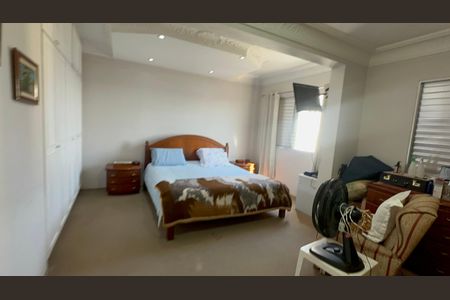 Apartamento à venda com 128m², 3 quartos e 2 vagas Apartamento à venda com 128m², 3 quartos e 2 vagasSuíte