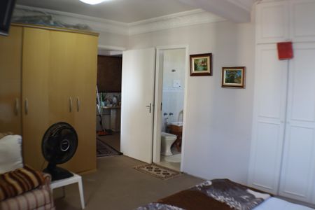 Apartamento à venda com 128m², 3 quartos e 2 vagas Apartamento à venda com 128m², 3 quartos e 2 vagasSuíte