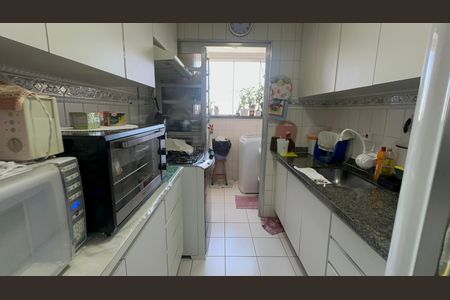 Apartamento à venda com 128m², 3 quartos e 2 vagas Apartamento à venda com 128m², 3 quartos e 2 vagasCozinha
