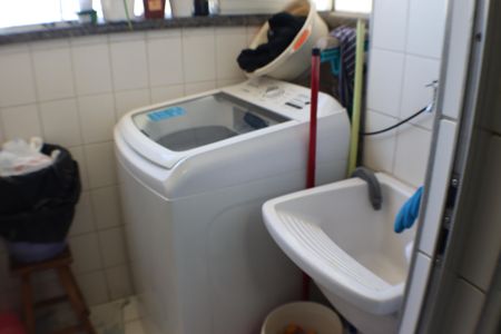 Apartamento à venda com 128m², 3 quartos e 2 vagas Apartamento à venda com 128m², 3 quartos e 2 vagasÁrea de Serviço