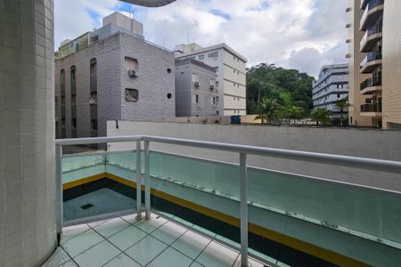 Apartamento para alugar com 100m², 3 quartos e 1 vagavaranda