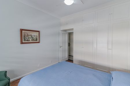 Apartamento à venda com 270m², 5 quartos e 1 vagaQuarto 1