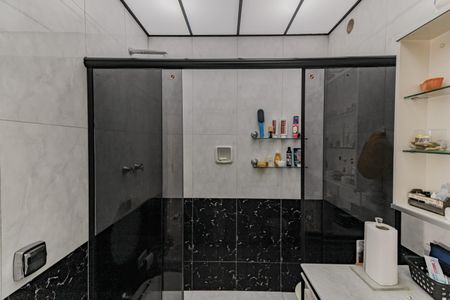 Apartamento à venda com 270m², 5 quartos e 1 vagaBanheiro da Suíte