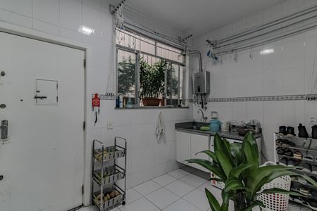 Apartamento à venda com 270m², 5 quartos e 1 vagaÁrea de Serviço
