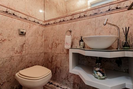 Apartamento à venda com 270m², 5 quartos e 1 vagaLavabo