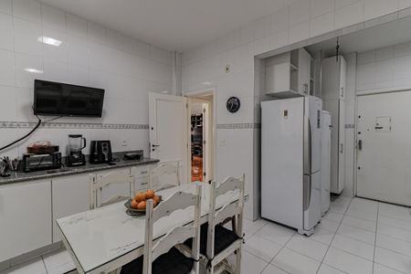Apartamento à venda com 270m², 5 quartos e 1 vagaCozinha