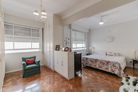 Apartamento à venda com 270m², 5 quartos e 1 vagaSuíte