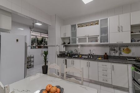Apartamento à venda com 270m², 5 quartos e 1 vagaCozinha