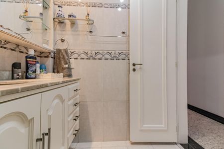 Apartamento à venda com 270m², 5 quartos e 1 vagaBanheiro Social