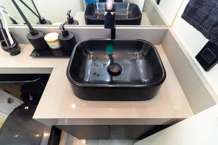 Apartamento para alugar com 33m², 2 quartos e sem vagaBanheiro