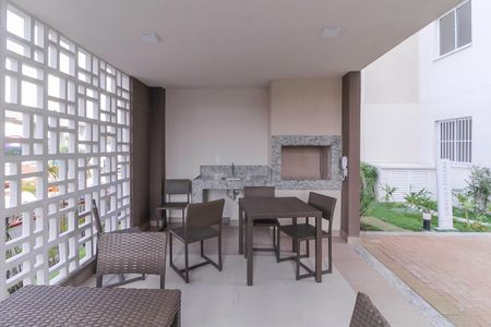 Apartamento para alugar com 33m², 2 quartos e sem vagaÁrea comum - Churrasqueira